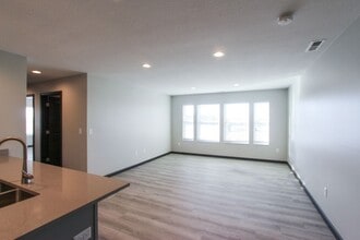2010 Legacy Ln in Celina, OH - Building Photo - Building Photo