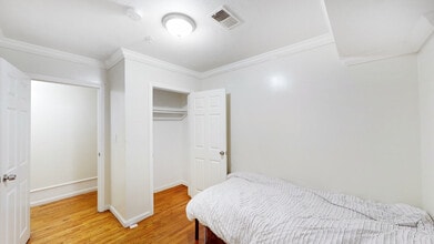 712 Shawmut Ave, Unit 1 (1R) in Boston, MA - Foto de edificio - Building Photo