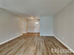 5820 Bryanstone Pl in Raleigh, NC - Foto de edificio - Building Photo