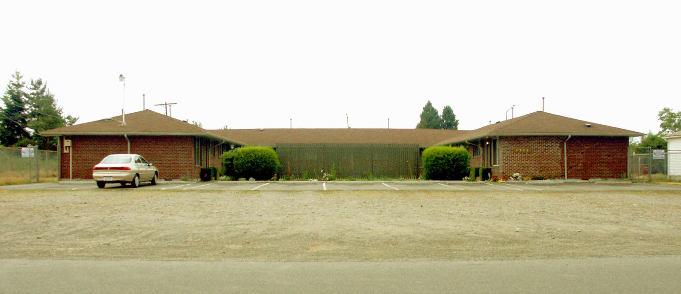 HDN Apartments in Lakewood, WA - Building Photo