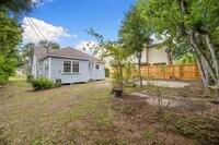 3227 Tampa St photo'