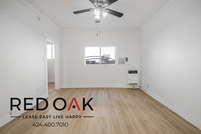 4348 Lockwood Ave in Los Angeles, CA - Foto de edificio - Building Photo