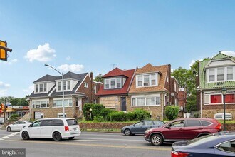 1827 W Cheltenham Ave in Elkins Park, PA - Building Photo - Building Photo