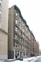 308 W 93rd St in New York, NY - Building Photo