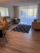 9070 Lime Bay Blvd in Tamarac, FL - Building Photo - Building Photo