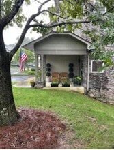 320 Old Hickory Blvd in Nashville, TN - Foto de edificio - Building Photo