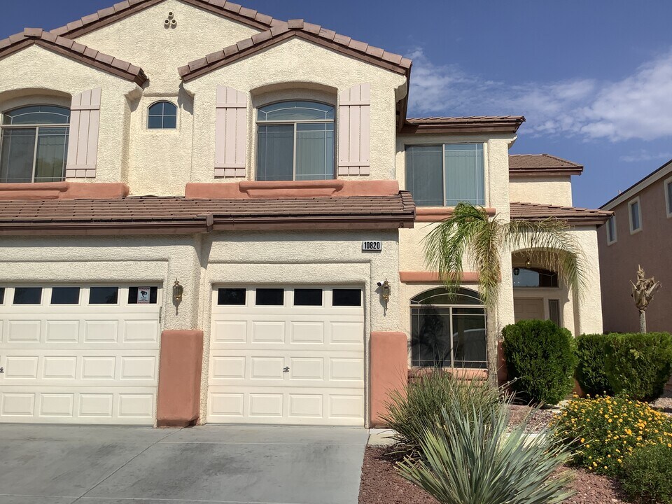 10820 Canisteo St in Las Vegas, NV - Building Photo