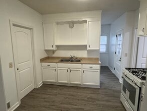 99 Lansing St, Unit 2 in Auburn, NY - Building Photo - Building Photo