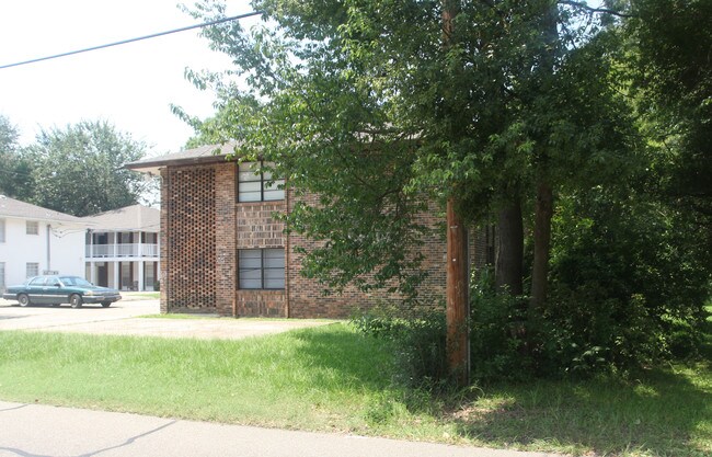 268 East Dr in Baton Rouge, LA - Building Photo - Building Photo