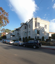 1920 Palmerston Pl in Los Angeles, CA - Building Photo - Building Photo