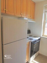5712 Phillips Ave, Unit B6 in Pittsburgh, PA - Foto de edificio - Building Photo