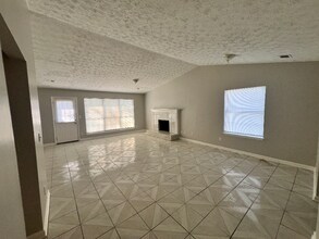 324 Blue Heron Dr in Jonesboro, GA - Building Photo - Building Photo