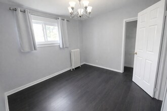 369 Glendale Av in St Catharines, ON - Building Photo - Building Photo