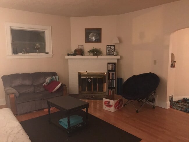 127 W Ohio St, Unit 129 in Marquette, MI - Building Photo - Building Photo