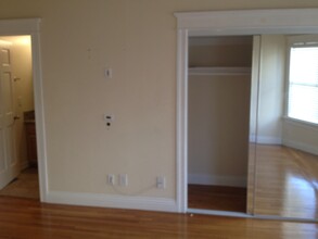 1221 W 30th St in Los Angeles, CA - Building Photo - Building Photo