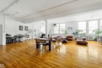 565 Broadway-Unit -8W in New York, NY - Building Photo - Building Photo
