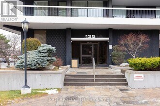 135-1135 Antibes Dr in Toronto, ON - Building Photo - Building Photo