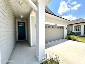 75310 White Rabbit Ave in Yulee, FL - Building Photo - Building Photo