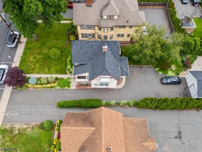 property at 680 Franklin Ave