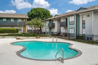 Las Ventanas in Duncanville, TX - Building Photo - Building Photo