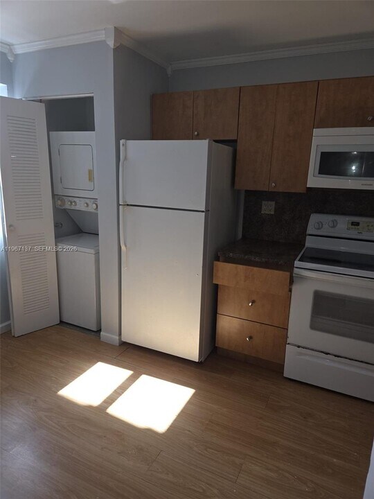 9993 Nob Hill Ct in Sunrise, FL - Building Photo