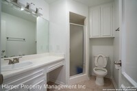 7926 Broadway photo'