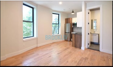 483 Evergreen Ave in Brooklyn, NY - Building Photo - Building Photo
