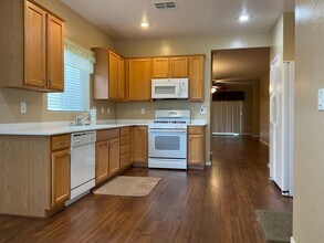 3603 Herring Gull Ln in North Las Vegas, NV - Foto de edificio - Building Photo