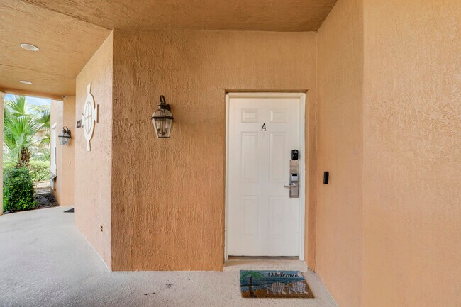 8301 Mulligan Cir in Port St. Lucie, FL - Building Photo - Building Photo