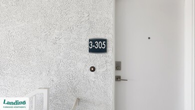 760 S Boulder Hwy, Unit 3-301 in Henderson, NV - Building Photo - Building Photo