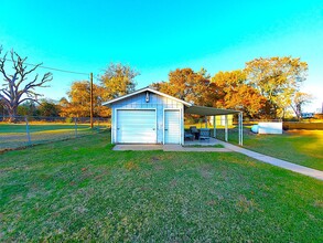 203 FM 315 in Chandler, TX - Building Photo - Building Photo