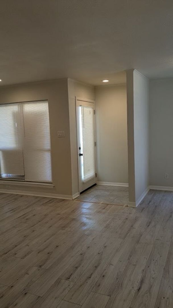 property at 1005 W Martin Luther King Jr Blvd