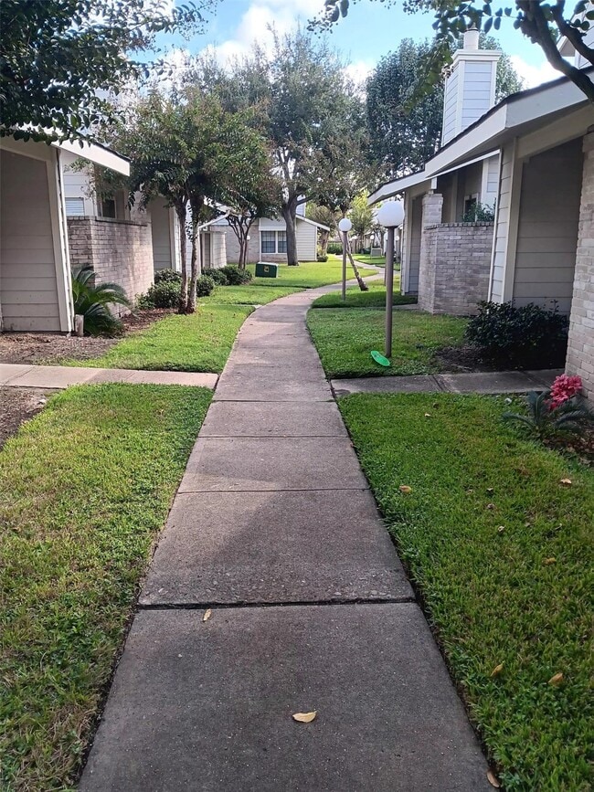 property at 11941 Bob White Dr