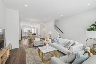 Henley Avondale in Avondale Estates, GA - Foto de edificio - Building Photo