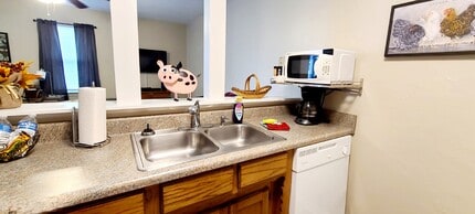 Furnished Units at 2131 Westmead in Decatur, AL - Building Photo - Building Photo