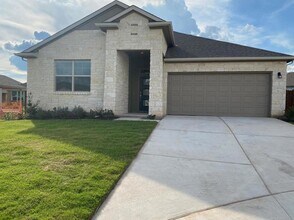 18024 Stefano Dr in Pflugerville, TX - Building Photo - Building Photo