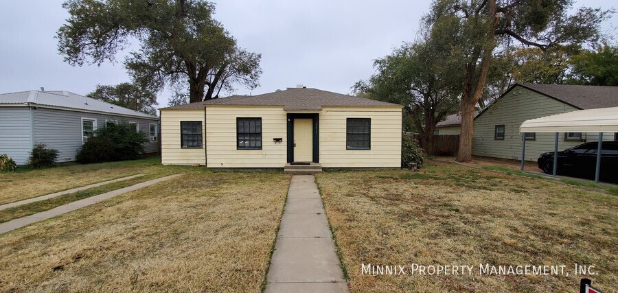 2214 29th St in Lubbock, TX - Building Photo