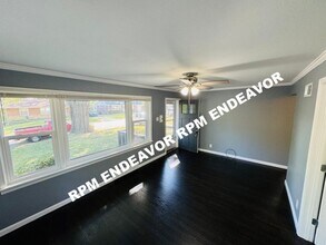 9921 Delhi Dr in St. Louis, MO - Building Photo - Building Photo