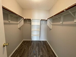 5013 Waterford Dr in Fort Worth, TX - Foto de edificio - Building Photo