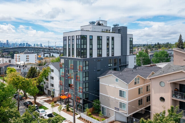 Sora Apartments in Seattle, WA - Building Photo - Building Photo