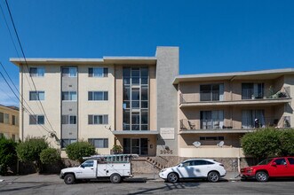 Telegraph Hill in Oakland, CA - Foto de edificio - Building Photo