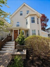 125 Brookfield Rd in Winthrop, MA - Building Photo - Building Photo