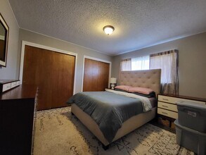 1401 N Orange St in Fredericksburg, TX - Building Photo - Building Photo