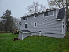 598 Washington Rd in Waldoboro, ME - Building Photo - Building Photo