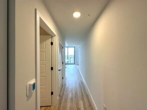 525 SW 4th Ave, Unit S1 in Miami, FL - Building Photo - Building Photo