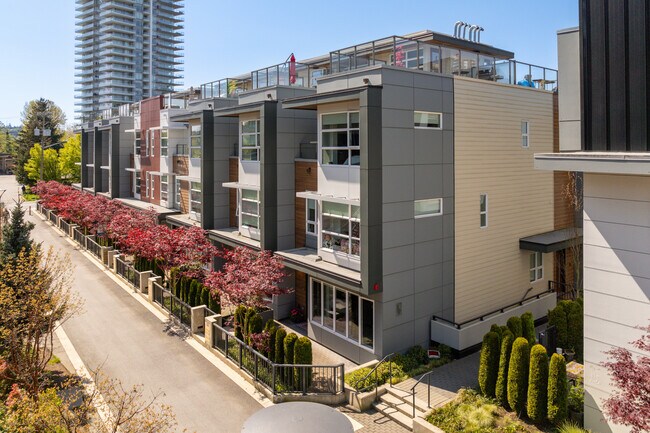 Belle Isle in North Vancouver, BC - Building Photo - Building Photo