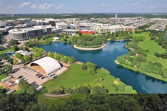 1701 Simond Ave, Unit 642 in Austin, TX - Building Photo - Building Photo