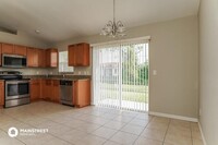 3812 22nd St SW in Lehigh Acres, FL - Foto de edificio - Building Photo