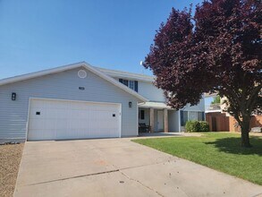 2384 E 40 N in Saint George, UT - Building Photo - Building Photo