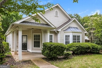 8 Arendt Park Ln in Newnan, GA - Building Photo - Building Photo